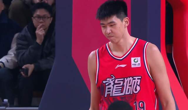 世界杯高清赛事直播app下载-篮板第1！盖帽第1！杜锋弃徒强势逆袭，堪称励志哥，获郭士强认可
